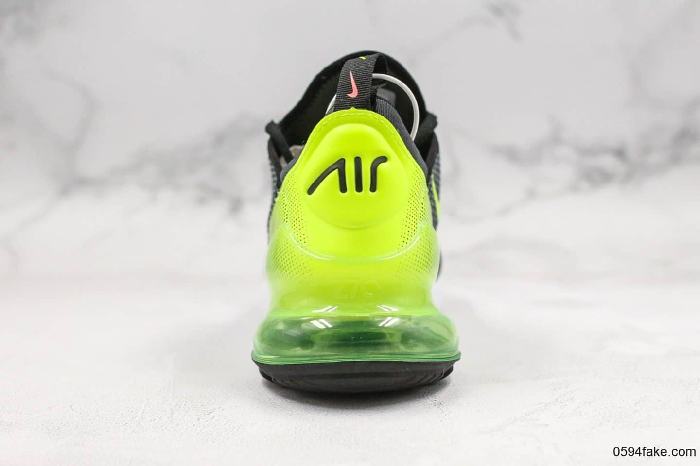 耐克Nike Air Max 270网面半掌气垫跑步鞋黑灰荧光绿3M满天星公司级带半码原档案数据开发客供xp气垫 货号：AQ9164-101