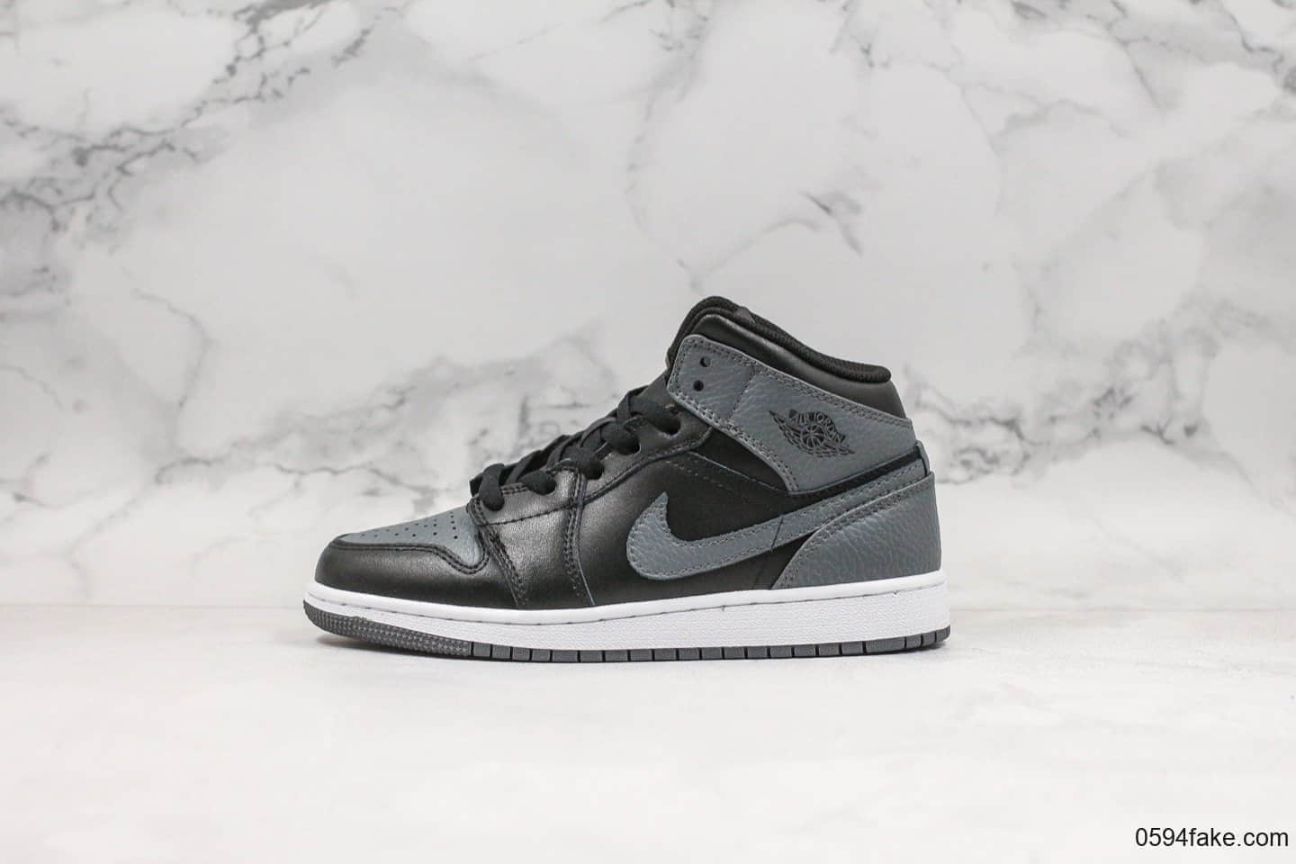 乔丹Air Jordan 1 mid实战篮球鞋中帮AJ1影子灰纯原带半码原厂渠道全新批次定制皮料 货号：554725-041