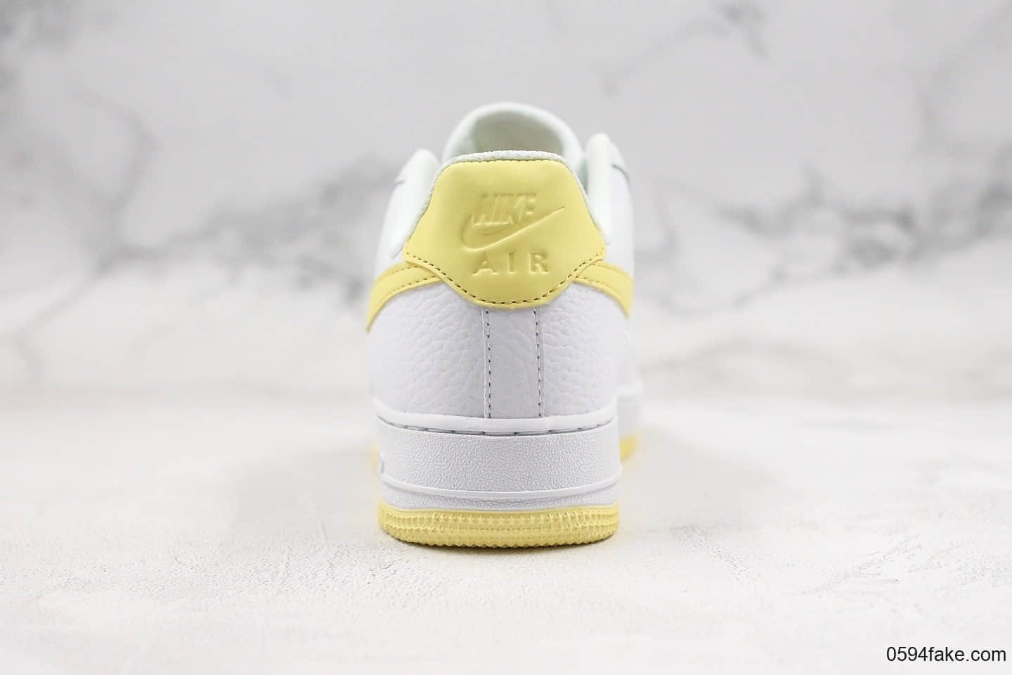 耐克Nike Air Force 1 Low纯原版本低帮空军一号白黄全头层皮面原档案数据开发全掌内置Solo气垫高清洁度鞋面 货号：AH0287-107