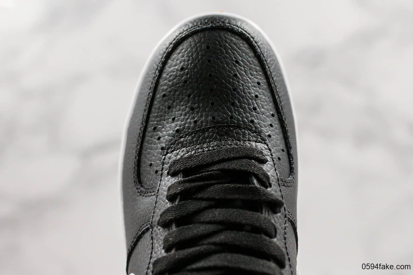 耐克Nike Air Force 1空军一号低帮板鞋休闲运动鞋黑白公司级带半码优质头层皮 货号：CI0057-002