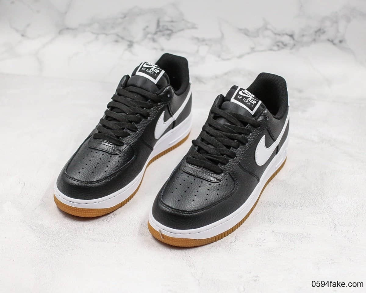 耐克Nike Air Force 1空军一号低帮板鞋休闲运动鞋黑白公司级带半码优质头层皮 货号：CI0057-002