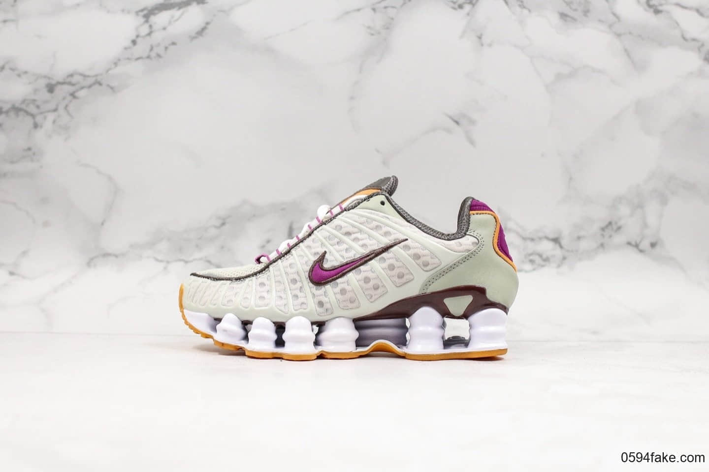 耐克Nike Shox TL气柱弹簧鞋休闲跑鞋灰粉色公司级带半码独立开发气柱鞋膜提供出色缓震性能 货号：CI7691-100