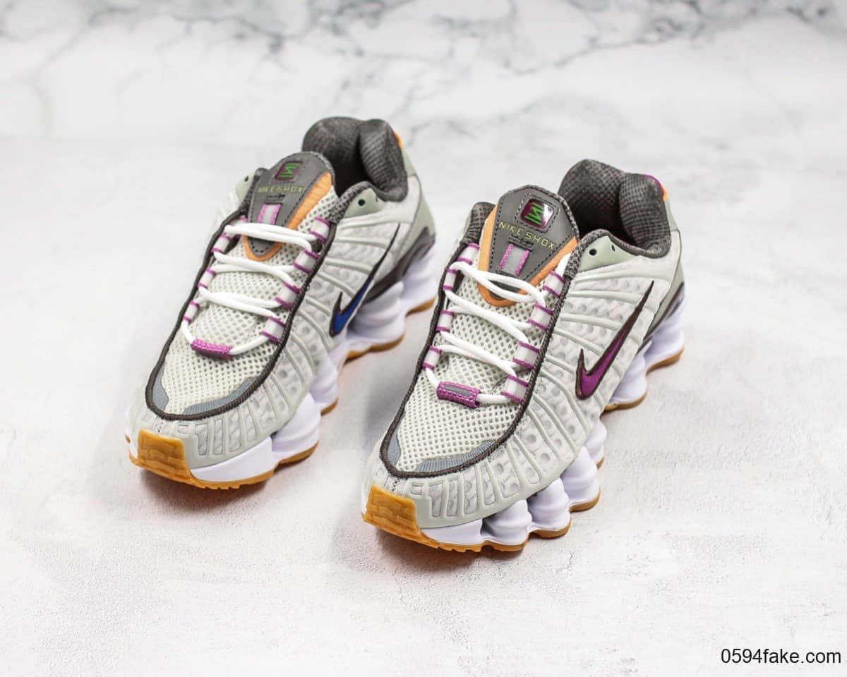 耐克Nike Shox TL气柱弹簧鞋休闲跑鞋灰粉色公司级带半码独立开发气柱鞋膜提供出色缓震性能 货号：CI7691-100