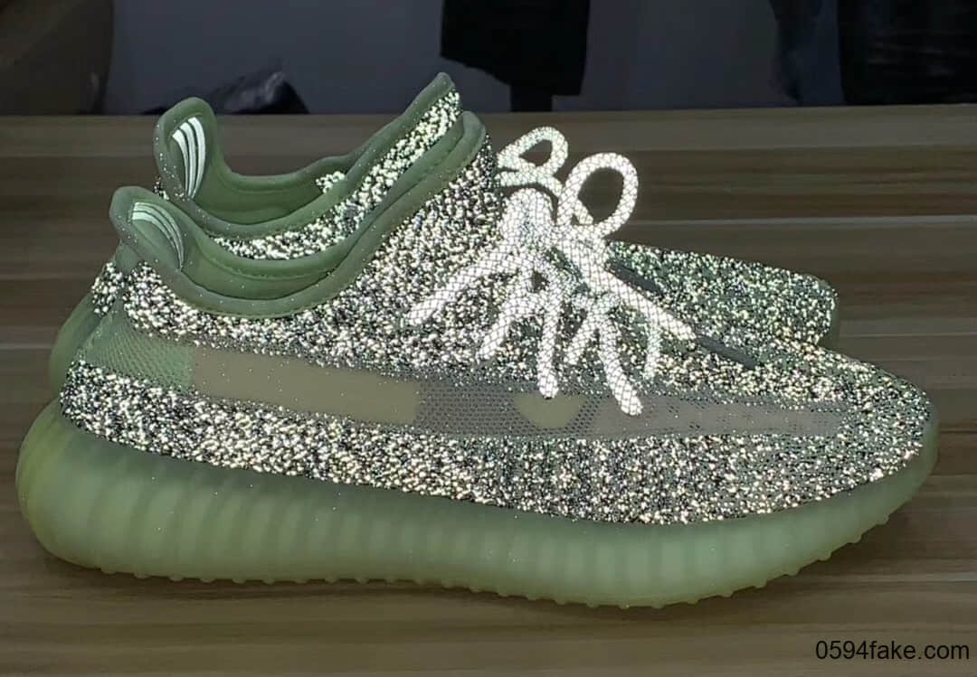  Yeezy Boost 350 V2“ Yeezreel”最新实物图来了！吸睛利器就是它没错了！