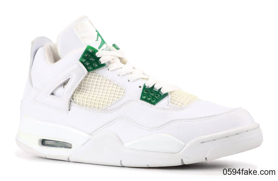 时隔15年终于复刻！这双Air Jordan 4 “Pine Green”你一定不能错过！ 货号：CT8527-113