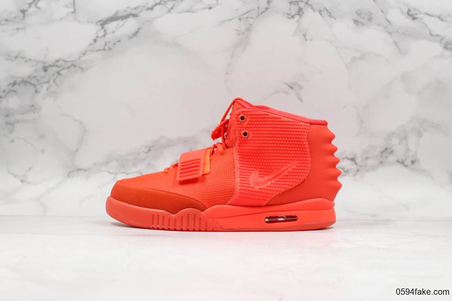 耐克Nike AIR YEZZY 2 NRG椰子机能鞋红色纯原版本侃爷联名款原厂气垫 货号：508214-660