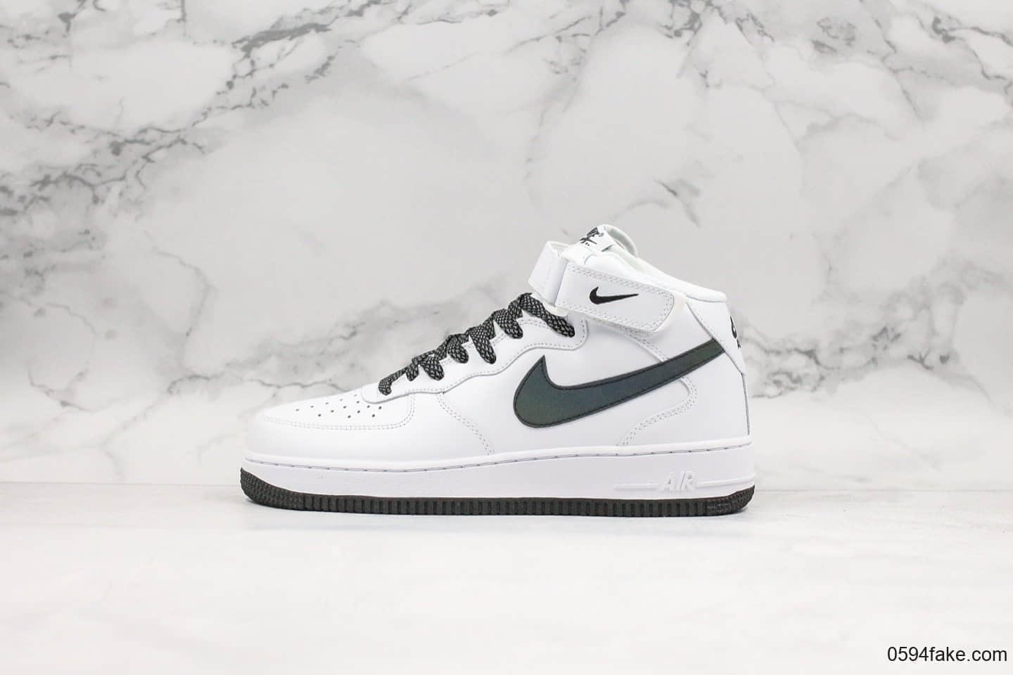 耐克Nike Air Force 1 AF1 MID纯原版本空军一号UN2.0全白满天星中帮板鞋内置全掌solo气垫正确中底鞋垫 货号：366731-808