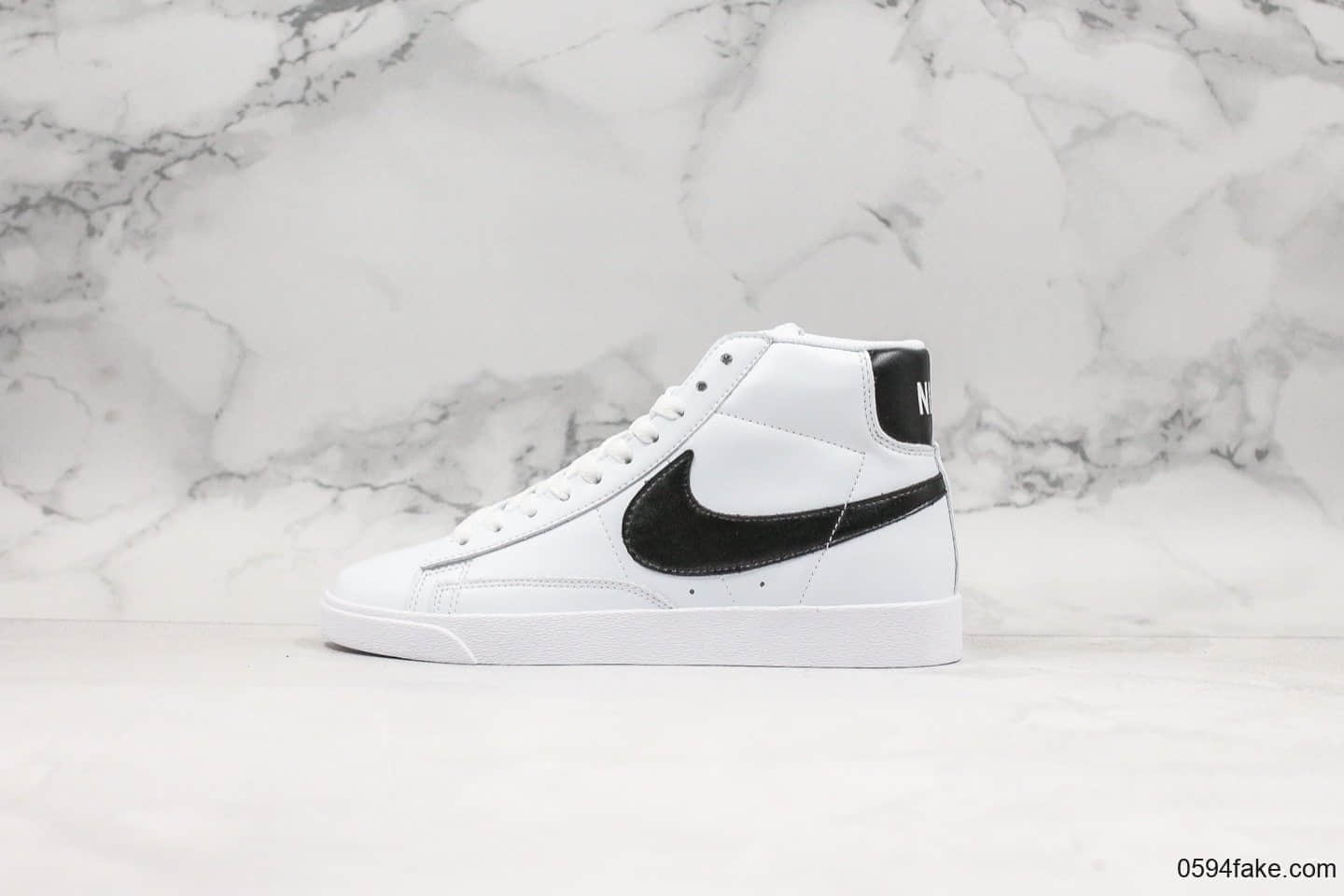 耐克Nike Blazer Mid Vintage Suede公司级版本皮面开拓者内置air zoom气垫高帮板鞋 货号：917862-111