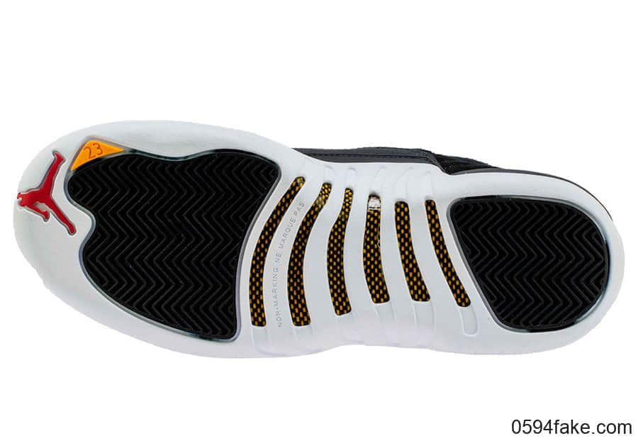 “反转金扣”Air Jordan 12最新实物图释出！本月月底发售！ 货号：130690-017