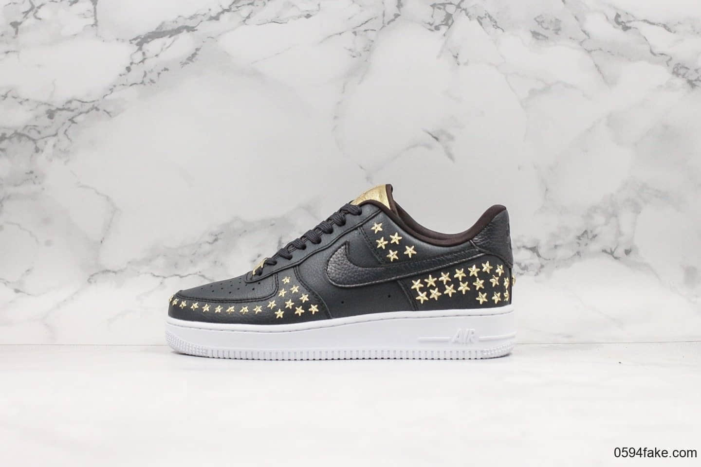 耐克Nike Air Force 1“Stars Pack”空军一号金属铆钉休闲运动板鞋公司级带半码高规格荔枝纹皮革 货号：AR0639-100