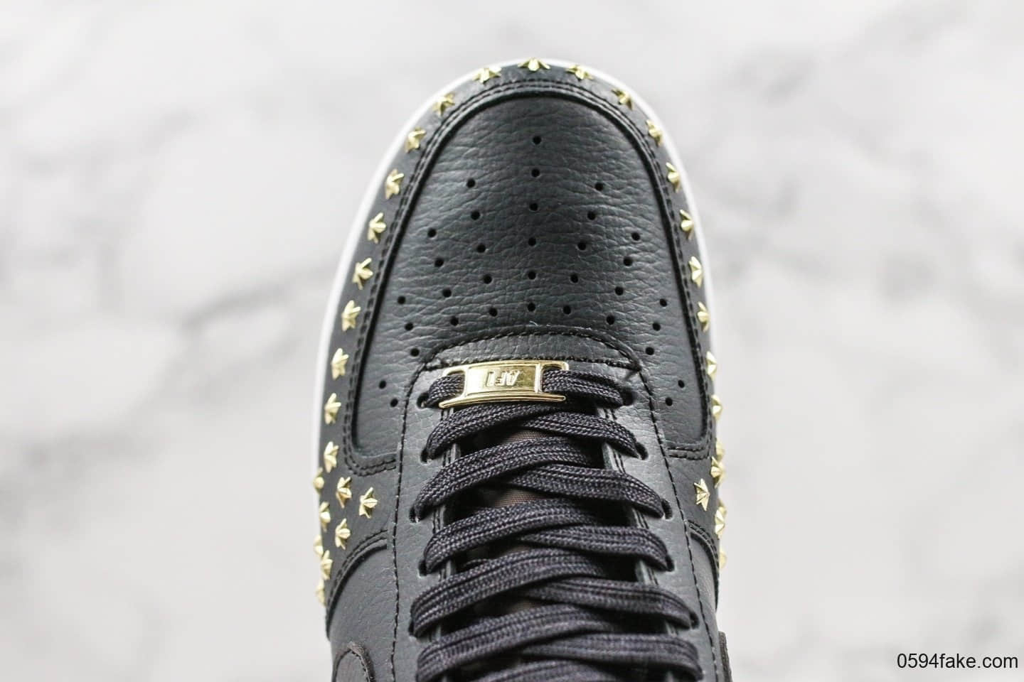 耐克Nike Air Force 1“Stars Pack”空军一号金属铆钉休闲运动板鞋公司级带半码高规格荔枝纹皮革 货号：AR0639-100