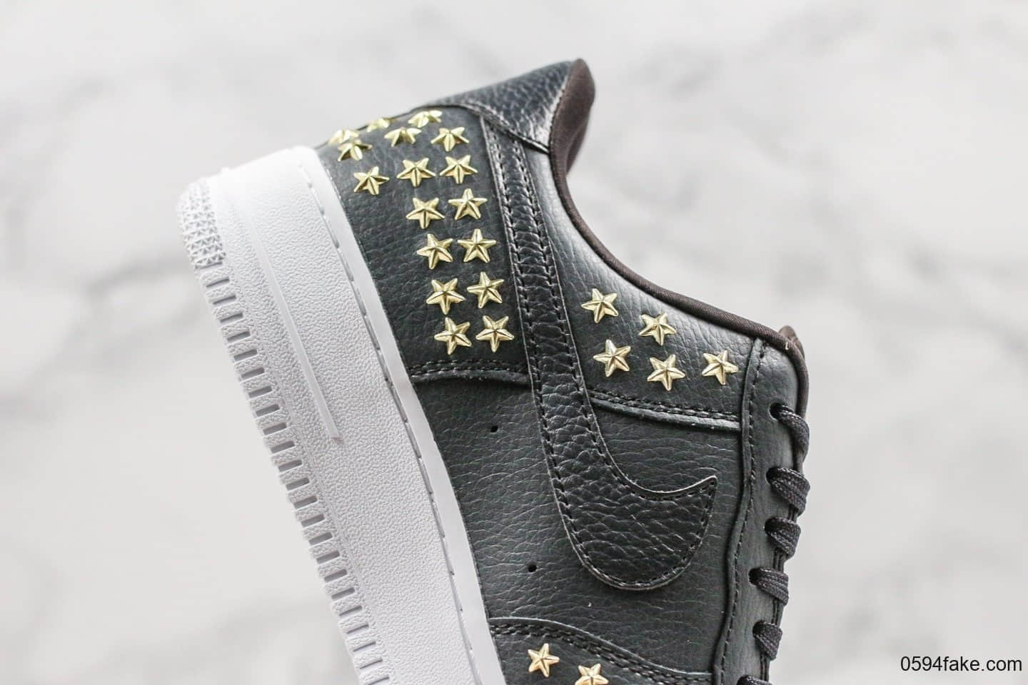 耐克Nike Air Force 1“Stars Pack”空军一号金属铆钉休闲运动板鞋公司级带半码高规格荔枝纹皮革 货号：AR0639-100