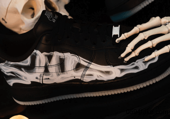 Nike Air Force 1 Low“ Black Skeleton”还有配套服饰！下周就发售！ 货号：BQ7541-001