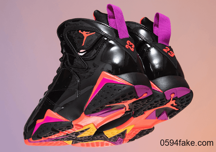 全漆皮鞋面Air Jordan 7月底发售！酷毙了！ 货号：313358-006