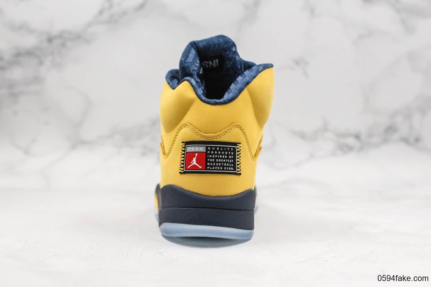 乔丹Air Jordan 5 Inspire密歇根大学黄蓝配色AJ5市面唯一正确版本进口顶级麂皮材质原盒原标原鞋开模实战篮球鞋 货号：CQ9541-704