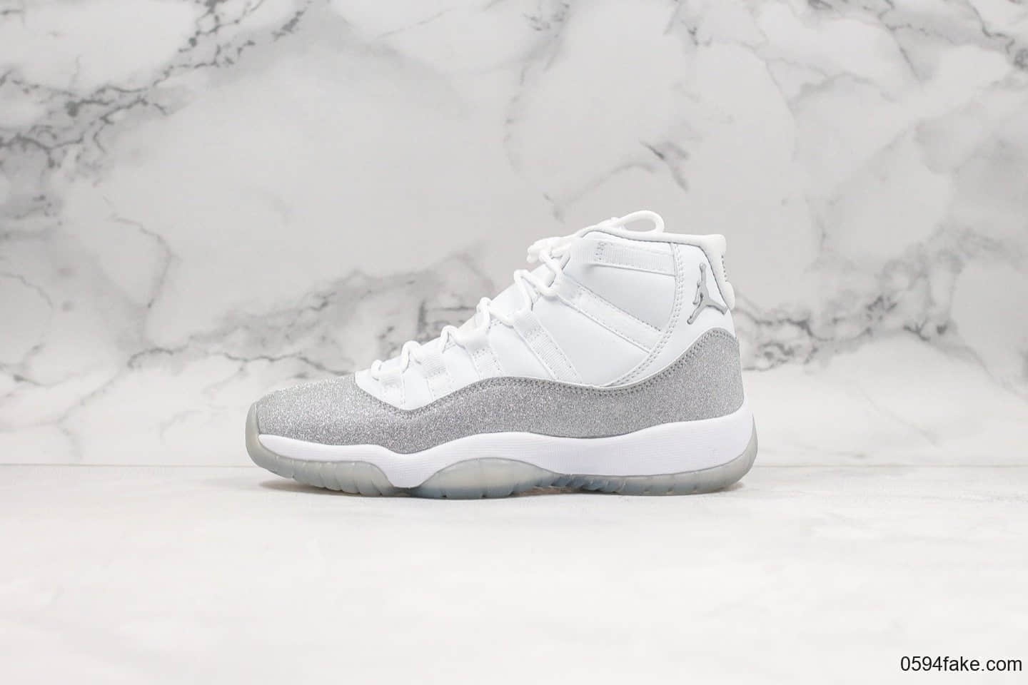 乔丹Air Jordan 11 Metallic Silver纯原版本闪银配色aj11内置真碳板加持支持高强度实战篮球鞋 货号：AR0715-100