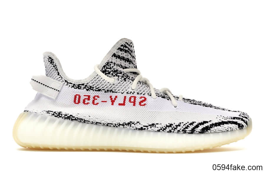 白斑马 Yeezy 350 V2又卷土重来了！上次没买的小伙伴有福了！ 货号：CP9654