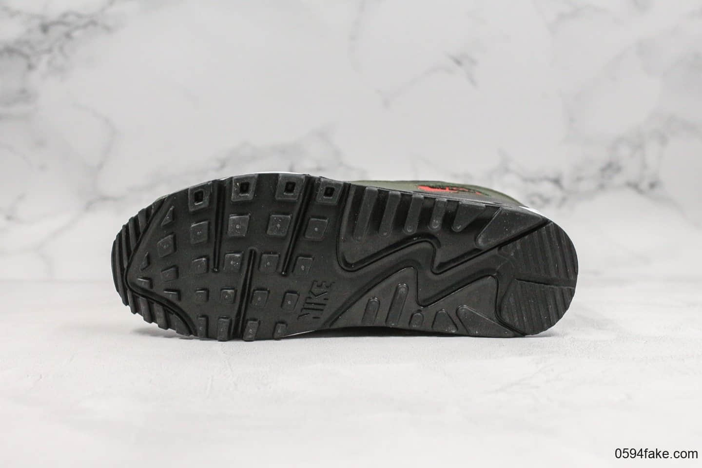 耐克Nike Air Max 90 Essential公司级版本复古max90气垫鞋黑绿配色内置可视气垫搭配菱纹塑胶嵌板 货号：AJ1285-205