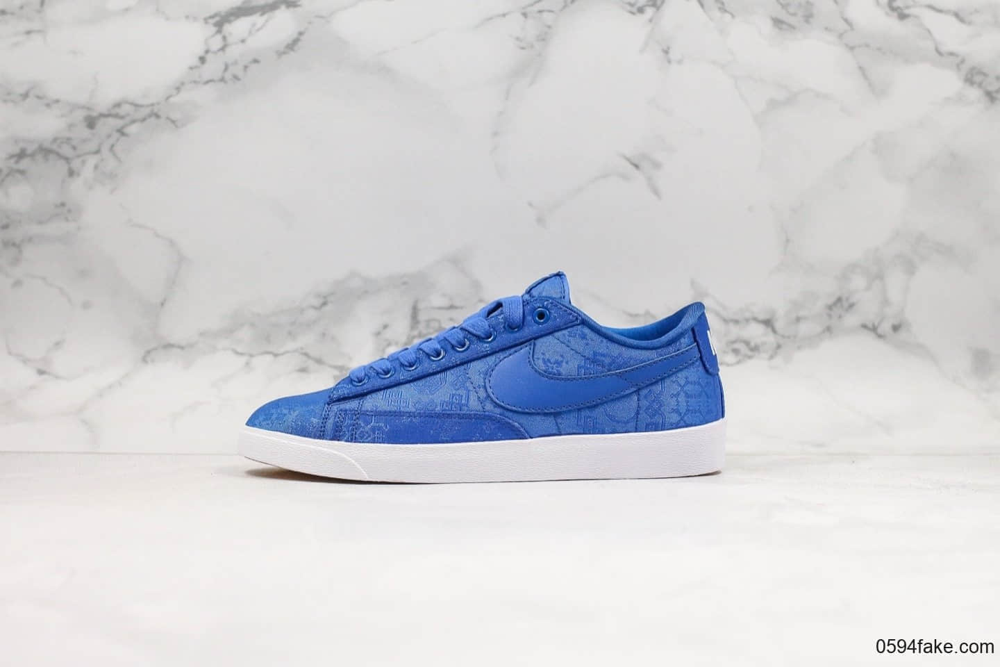 耐克Nike Blazer Low Le公司级版本低帮开拓者陈冠希联名款蓝丝绸表皮可刮原盒原标 货号：AV9374-281