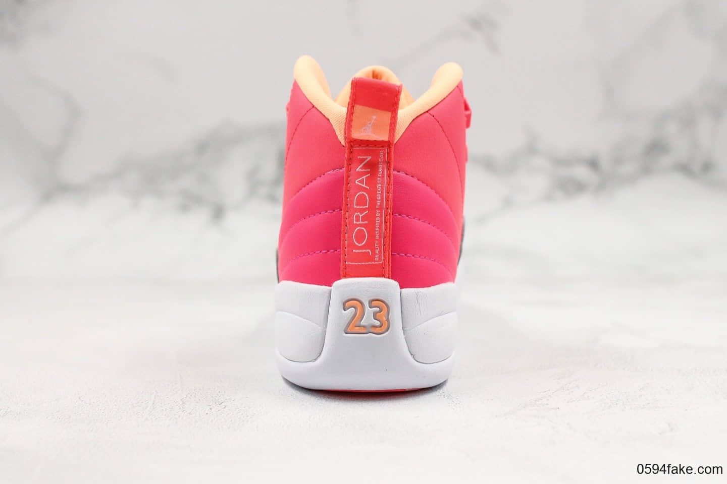 乔丹Air Jordan 12 Retro纯原版本霓虹渐变彩虹拼接糖果配色AJ12真碳板加持实战篮球鞋 货号：510815-601