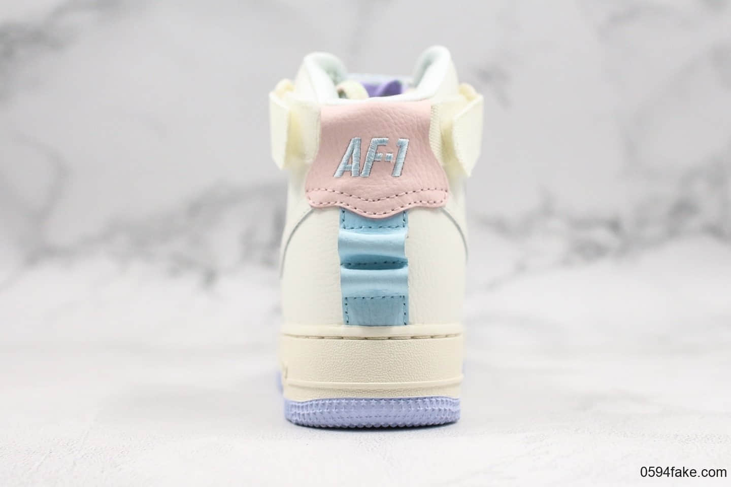 耐克Nike Air Force 1 Mid纯原版本空军一号独角兽联名款原鞋开模打造全头层牛皮市面最高版本原盒原标 货号：CQ4810-100