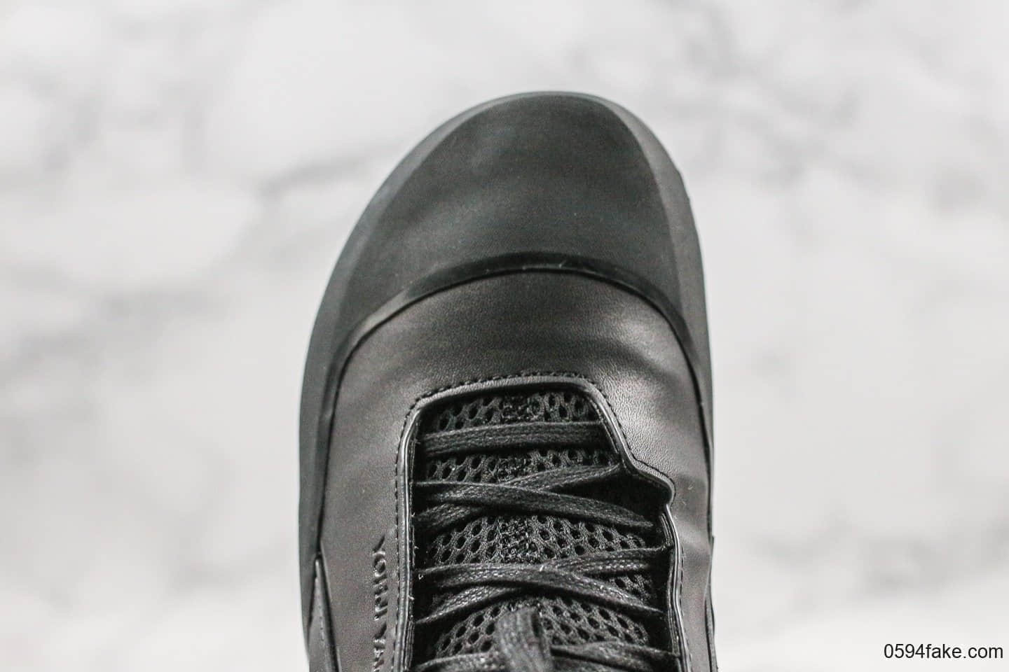 山本耀司Y-3 BBALL TECH High-top sneakers纯原版本户外机能中帮休闲靴广东原厂头层皮质 货号：CG3146