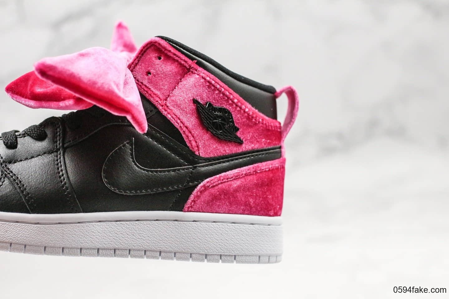 乔丹Air Jordan 1 Mid Bow中帮aj1丝绒蝴蝶结纯原版本原标原盒全新批次女子实战篮球鞋 货号：CK5678-006