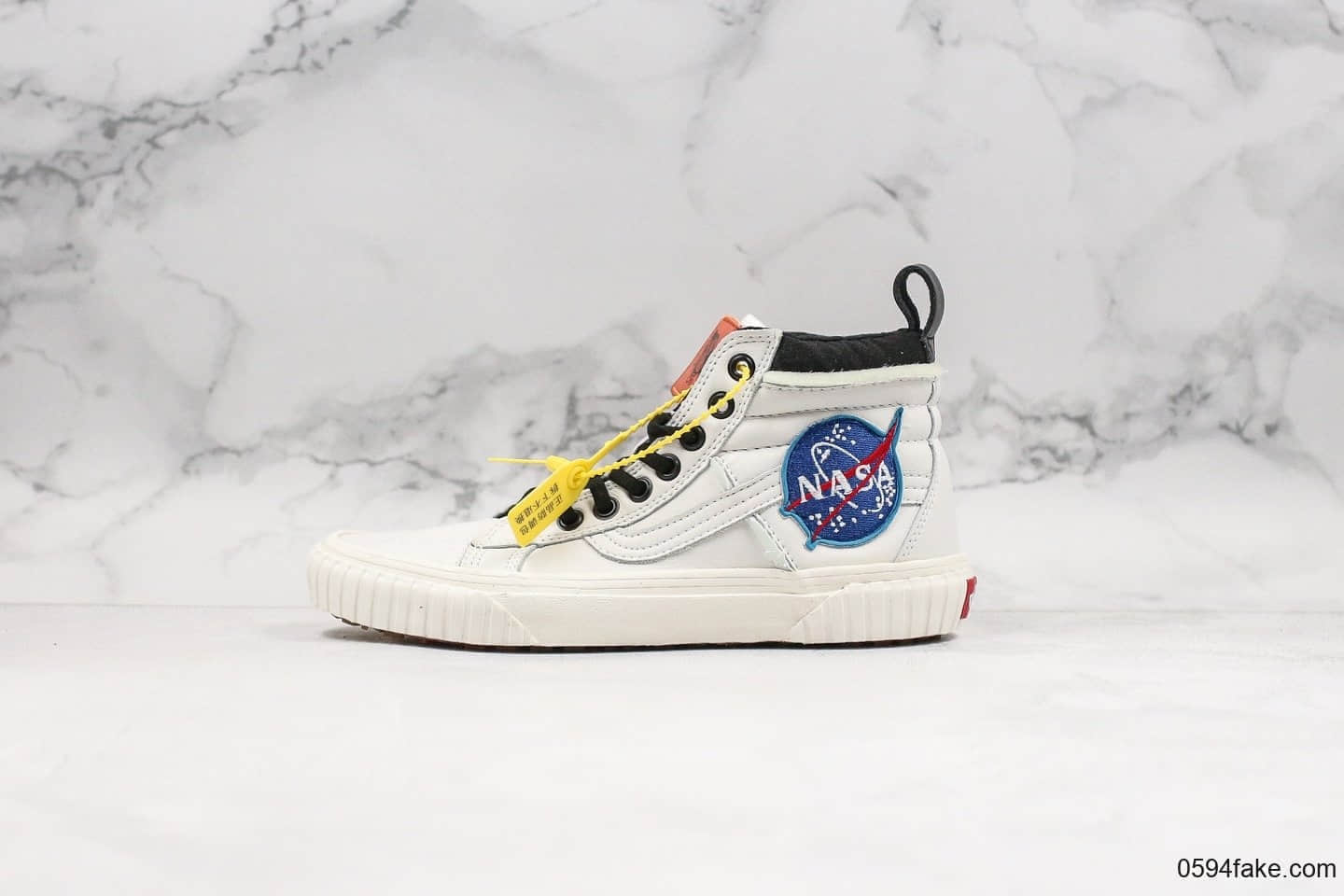 万斯NASA x Vans Space Voyager Old Skool True White纯原版本改良老茱利安经典低帮休闲运动板鞋米白&黑白太空旅行者60周年联名款