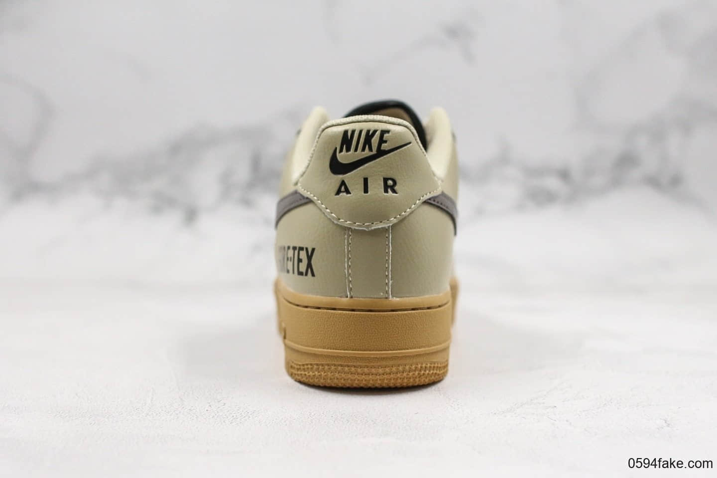 耐克Nike Air Force 1 07 LV8纯原版本低帮空军一号GORE-TEX橄榄绿内置气垫原盒配件中底钢印俱全 货号：CK2630-100