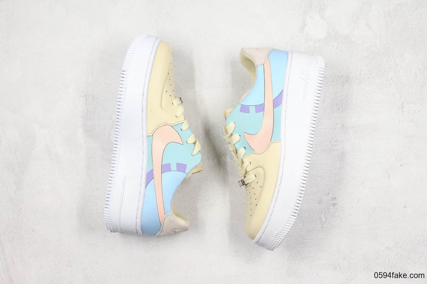 耐克Nike Air Force 1 Shadow纯原版本女子空军一号篮球场涂鸦元素厚底增高鞋糖果拼接内置气垫 货号：BV1976-002