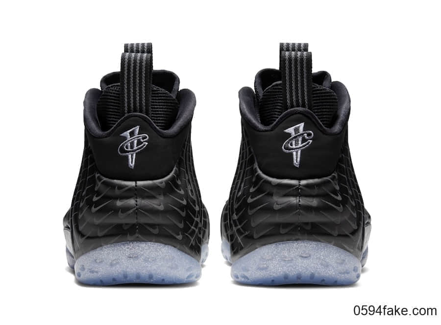 印满钩子！全新Air Foamposite One首度曝光！