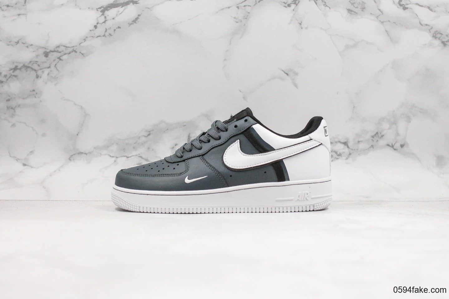 耐克Nike Air Force 1空军一号低帮休闲板鞋白灰色公司级原楦开发内置solo气垫 货号：CI0061-002