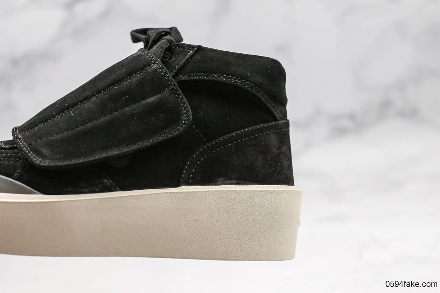 敬畏上帝Fear of God Skate Mid Suede Sneaker纯原版本FOG恐惧上帝中帮魔术贴黑米白3M反光原盒原标原档案数据开发