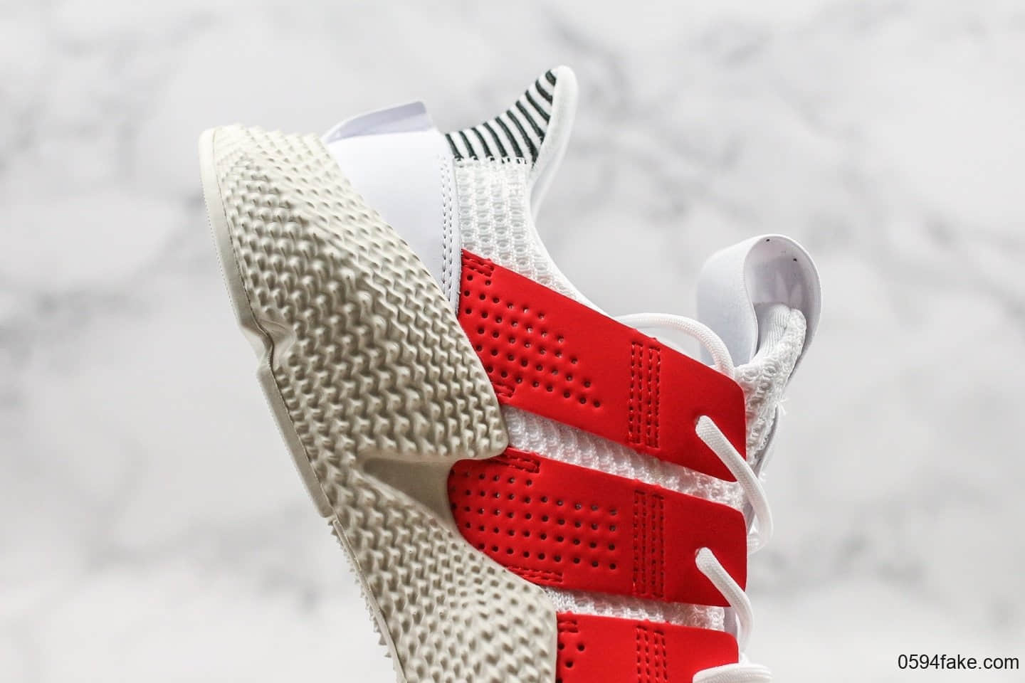 阿迪达斯Adidas Originals Prophere纯原版本恐惧鲨鱼刺猬白红配色全新改版鞋面材质增加TPU饰条转印 货号：FU9263