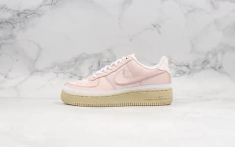 耐克Nike Air Force 1 07 SE纯原版本低帮空军丝绸樱花粉内置全掌气垫全新鞋面材质区别市面通货版本 货号：AA0287-604