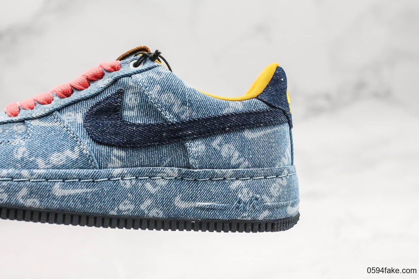 耐克Nike Air Force 1 Low x Levi's纯原版本李维斯联名款低帮空军一号原鞋开模这边工艺特殊印染水洗牛仔布鞋面 货号：CV0670-447