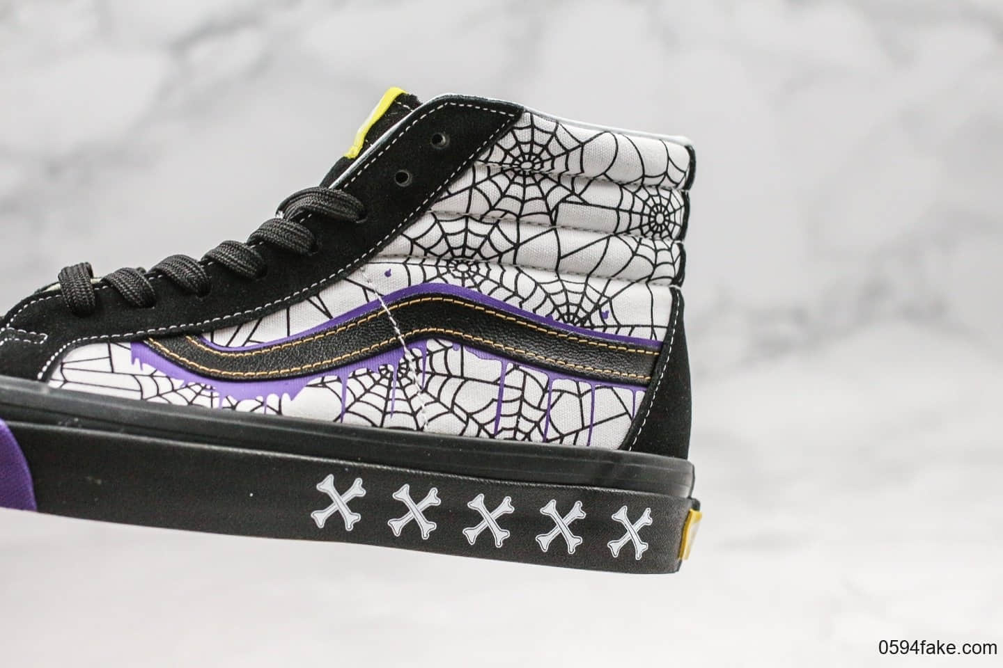 万斯Vans Sk8-Hi x Size？联名款高帮万斯黑紫色原厂硫化工艺原盒原标万圣节风格配色