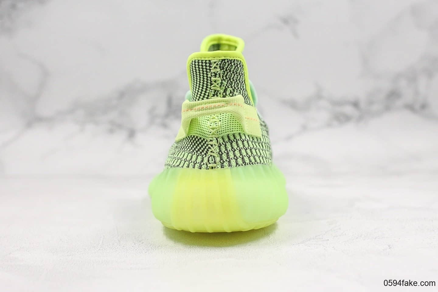 阿迪达斯Adidas YEEZY BOOST 350 V2 YECHEIL公司级版本椰子350V2全新配色荧光绿真巴斯夫爆米花大底镂空蚕丝半透明网纱鞋面 货号：FW5191