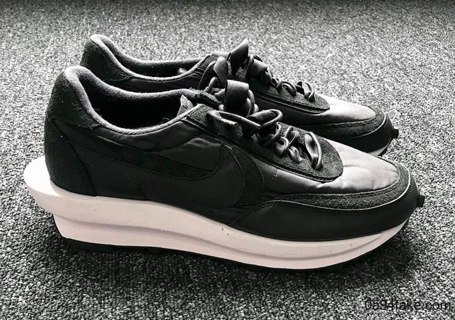 全新Sacai x Nike LDV Waffle曝光！你心动了吗？