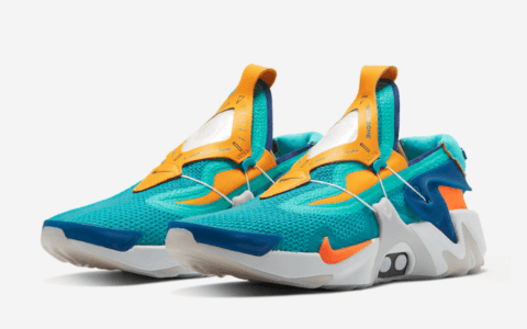 自动系带跑鞋释出新配色！Nike Adapt Huarache“ Hyper Jade”将于11月14日发售！ 货号：BV6397-300