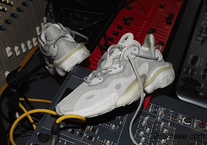 adidas Torsion X 全新配色即将发售！两款配色供你选择！