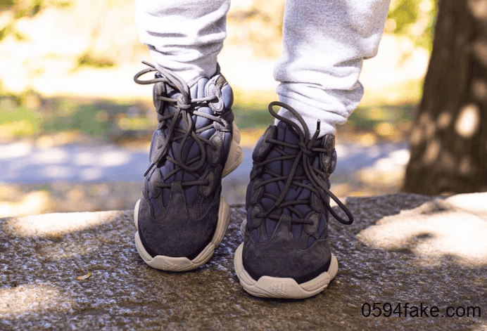 秋冬来一双吗？Yeezy 500 High“ Slate”最新上脚图曝光！ 货号：FW4968