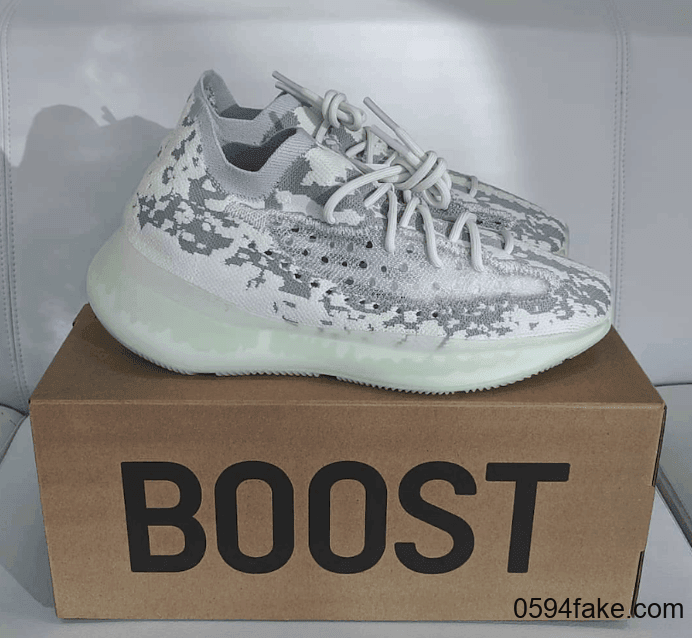 Jon Wexler亲晒Yeezy Boost 380“ Alien”实物图！下周六就发售！ 货号：FB6878