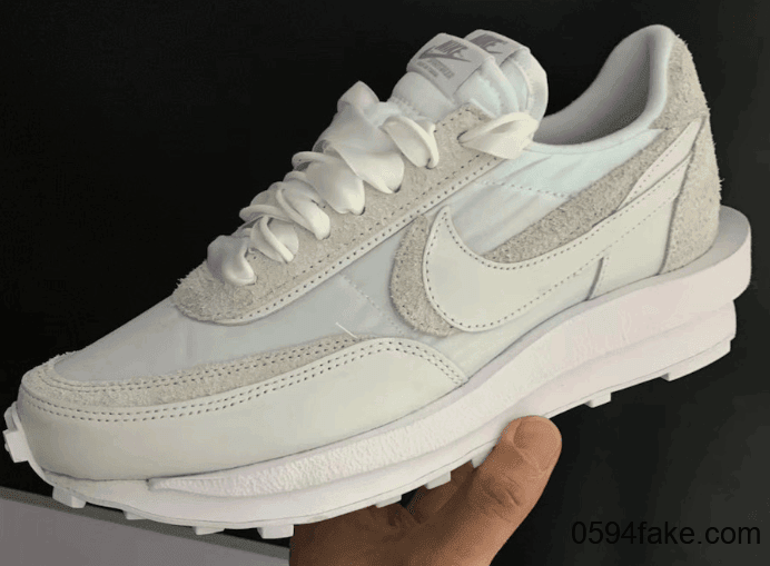 简约百搭！Sacai x Nike LDWaffle“ White Nylon”实物图曝光！