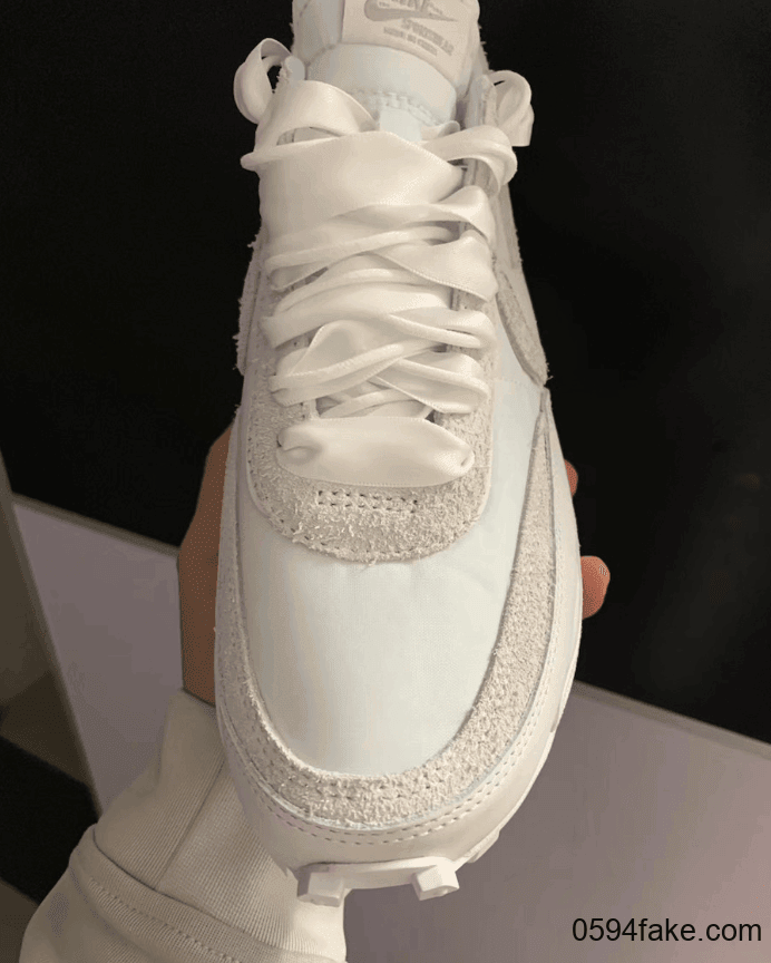 简约百搭！Sacai x Nike LDWaffle“ White Nylon”实物图曝光！