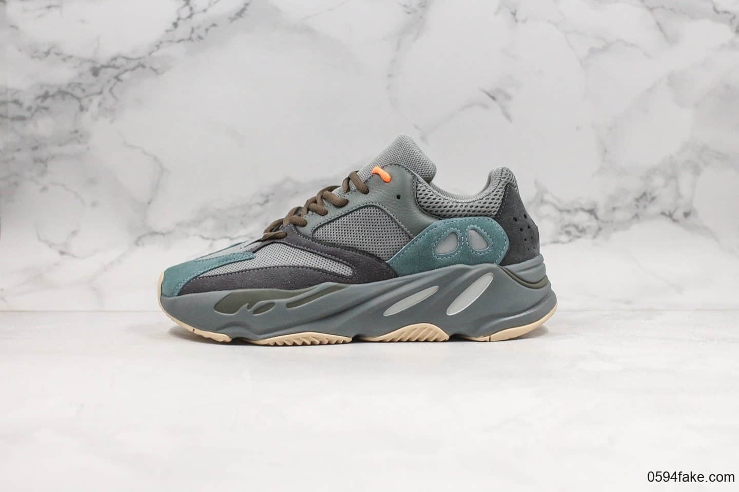 阿迪达斯Adidas Yeezy Boost 700V2 Teal Blue纯原版本椰子700老爹鞋青蓝配色内置Boost缓震大底原材打造 货号：FW2499