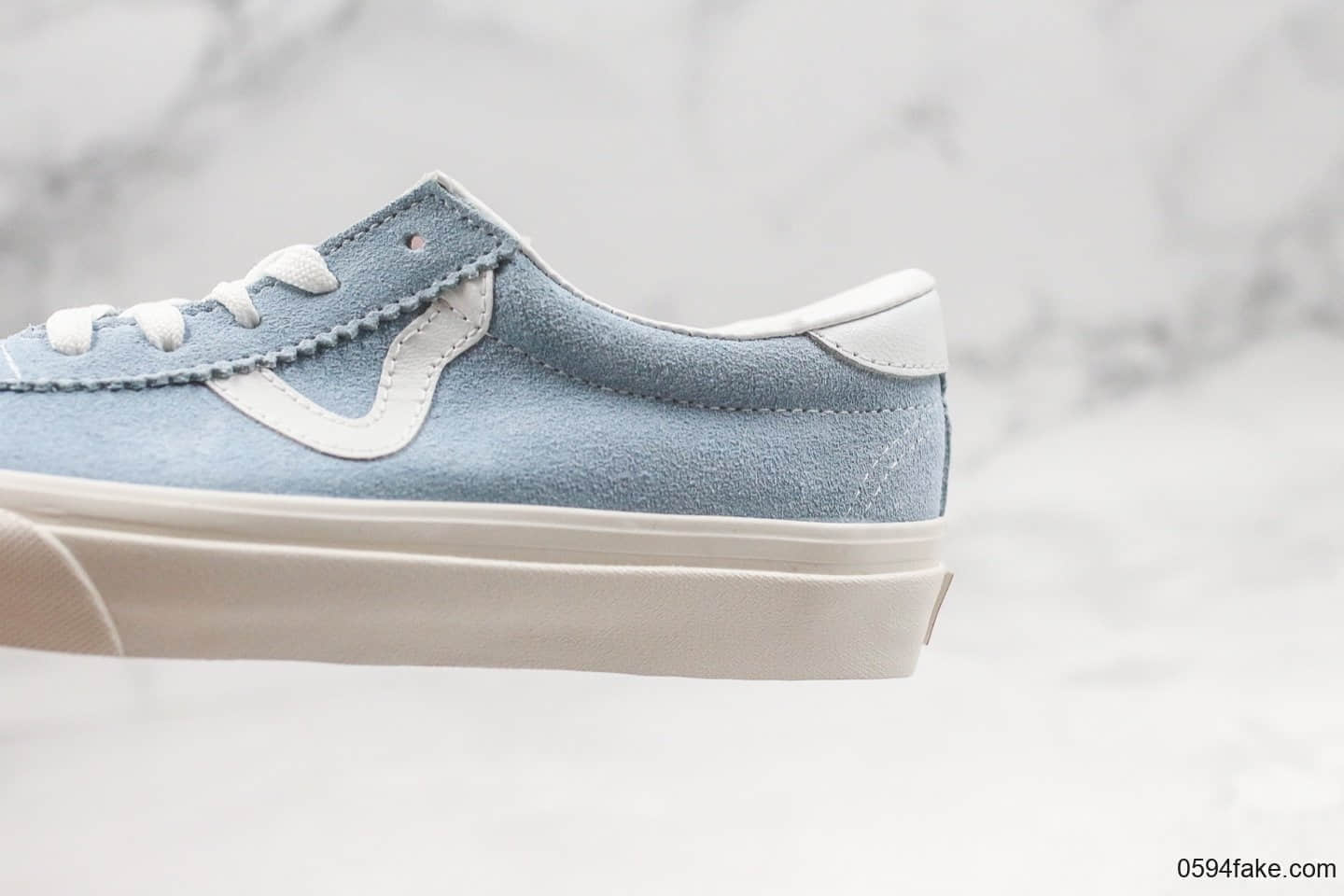 万斯Vans Style 73 DX Anaheim公司级余文乐联名款V字低帮反毛皮浅蓝色原盒原标原厂硫化大底 货号：VN0A4BU6A6O