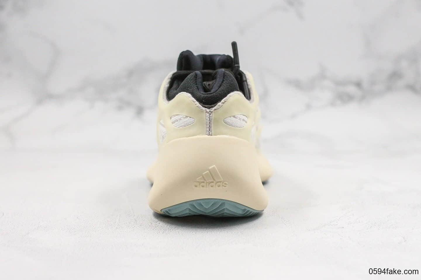 阿迪达斯Adidas Yeezy 700 V3 Azael公司级版本椰子700三代老爹鞋生胶色原档案数据开发原盒原标 货号：FW4980