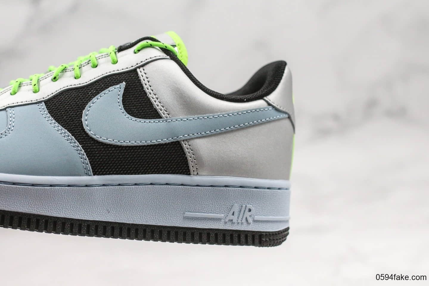 耐克Nike Air Force 1 Low Baby Blue Volt Black Silver纯原版本低帮空军一号雾霾蓝内置Sole气垫原楦头纸板打造 货号：CN0176-400