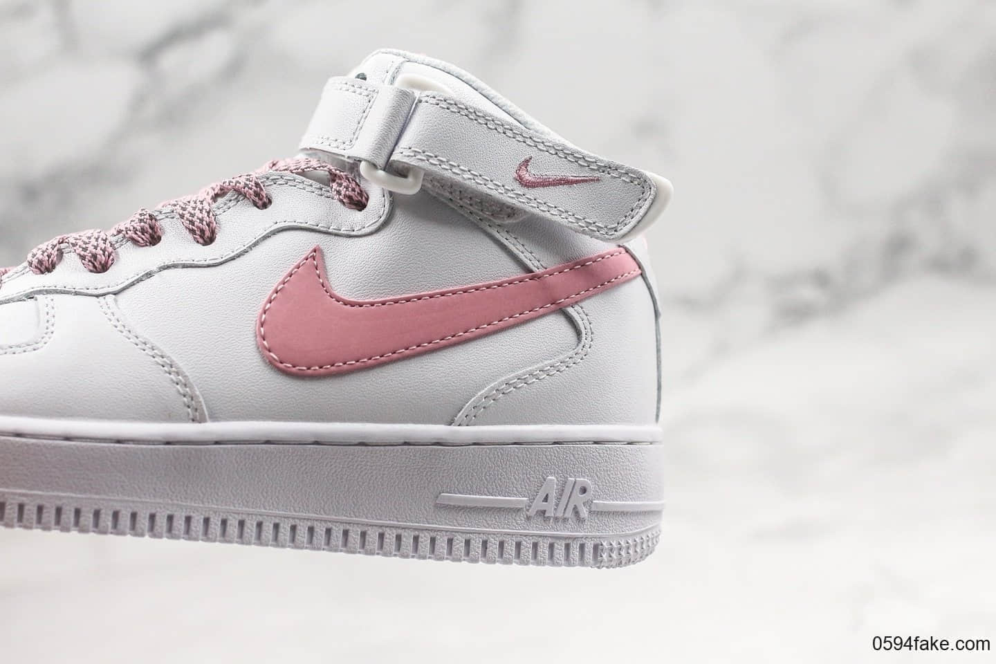 耐克Nike Air Force 1 '07 LV8纯原版本低帮空军一号3M反光中帮满天星少女粉内置全掌气垫原档案数据开发 货号：366731-911